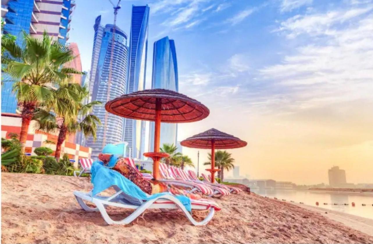 Corniche Street - For Males "Peaceful Bed Space" Abú Dhabí Exteriér fotografie